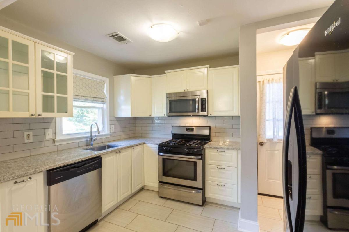 794 Maynard Terrace SE