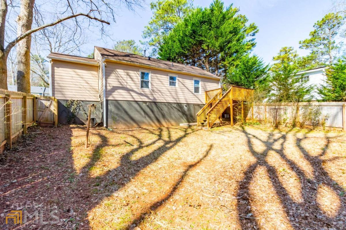 794 Maynard Terrace SE