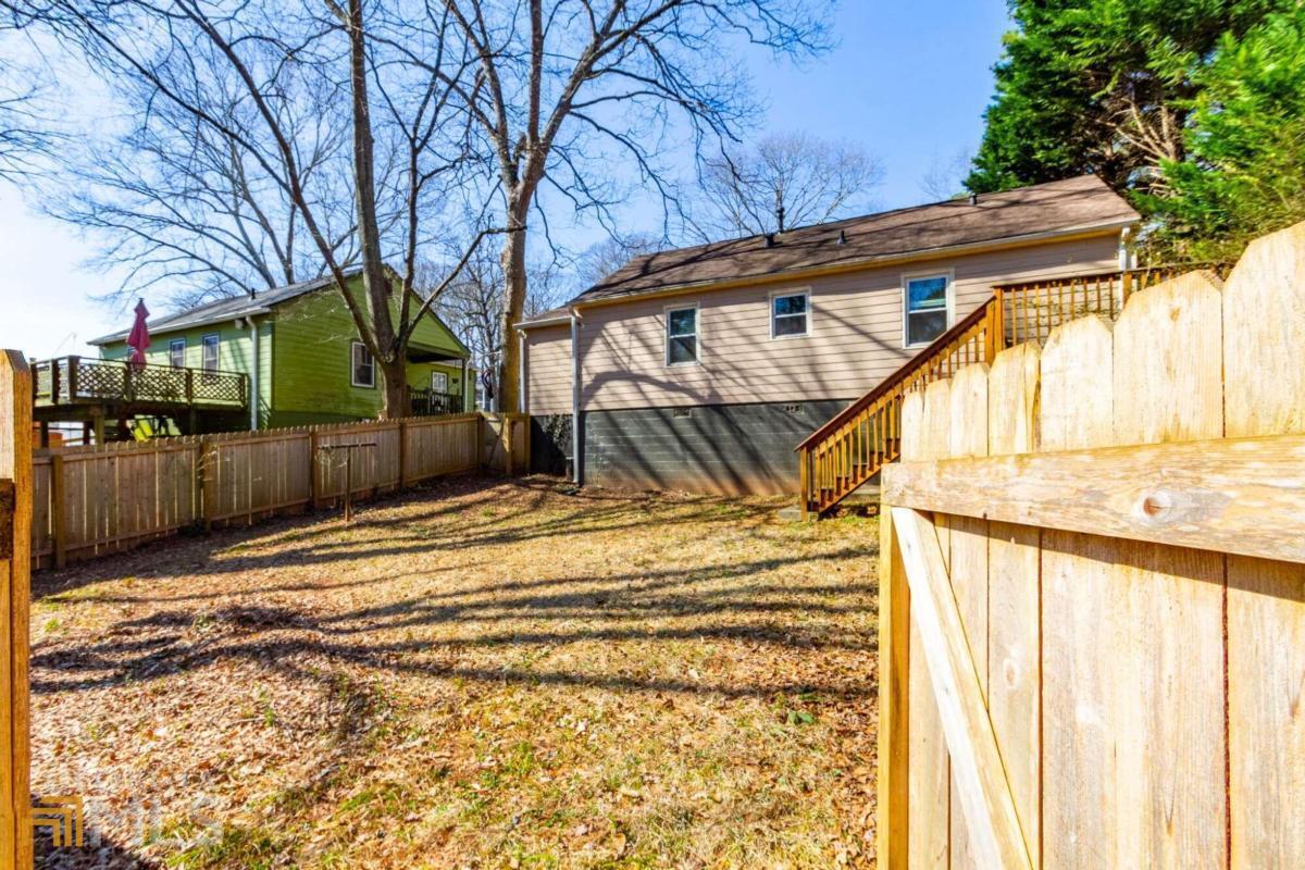 794 Maynard Terrace SE