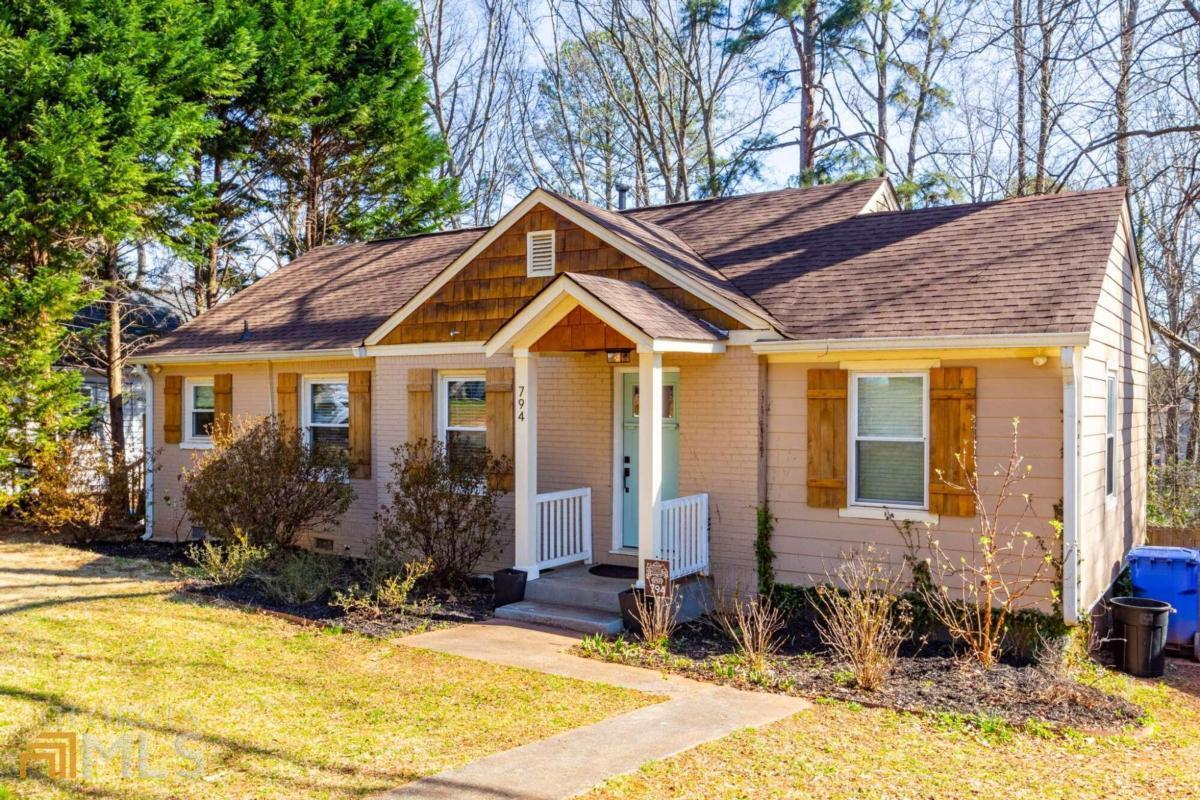 794 Maynard Terrace SE