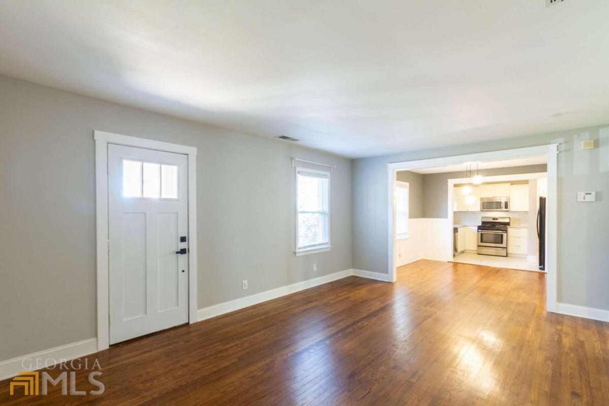 794 Maynard Terrace SE