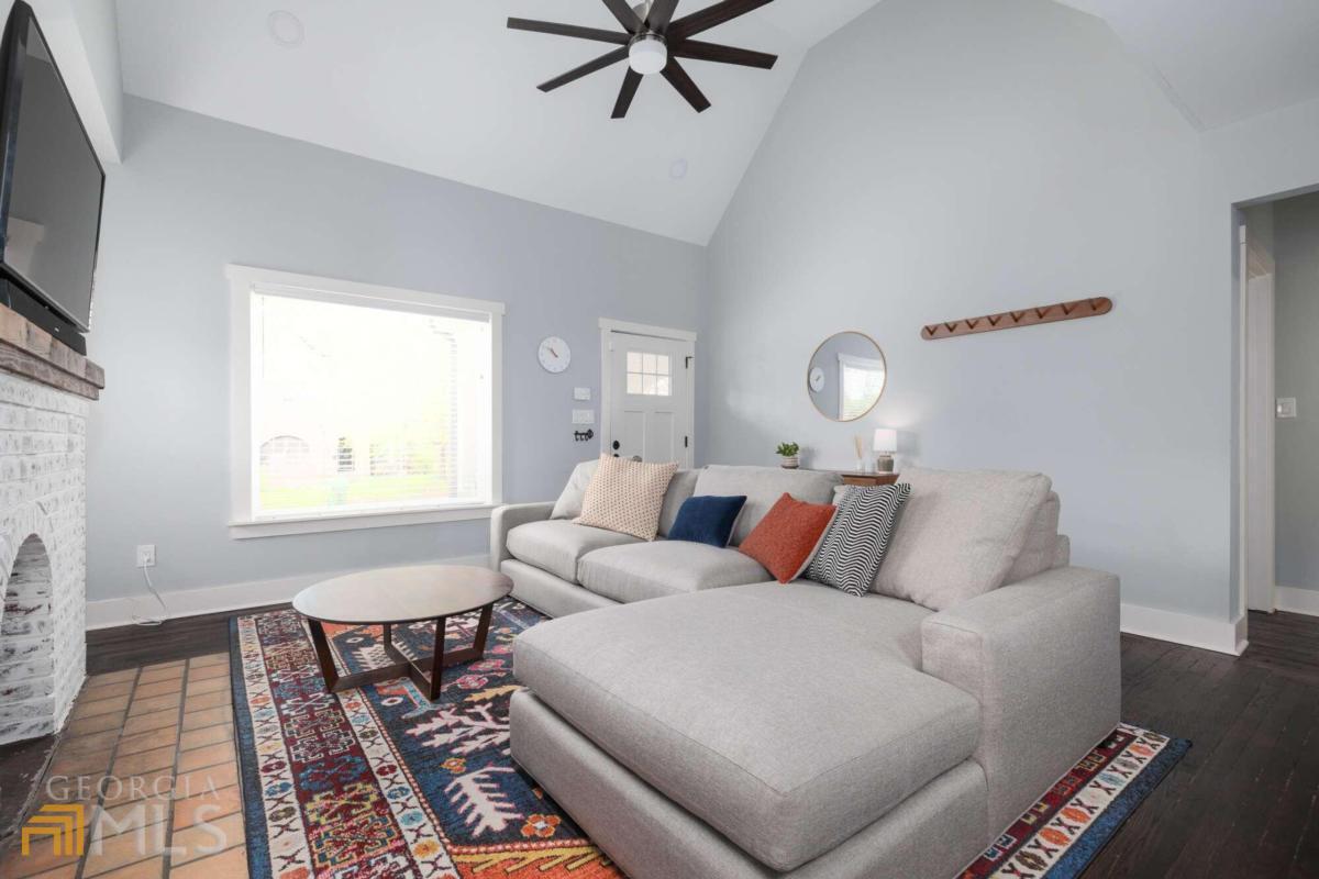 1788 Melrose Drive SW