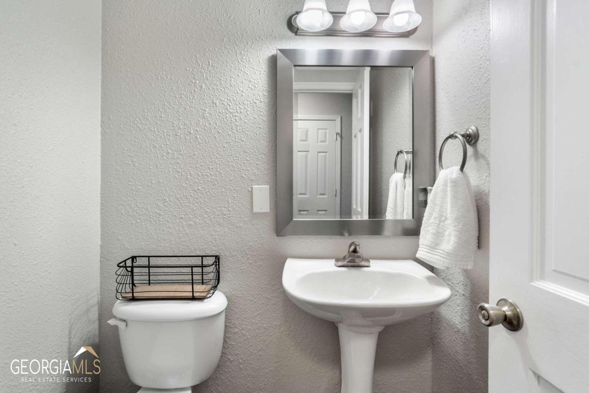 8701 Dunwoody Place # F