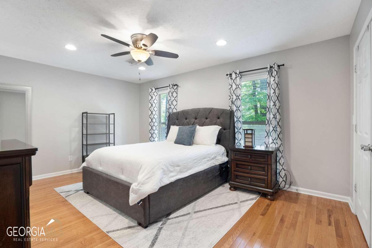 8701 Dunwoody Place # F