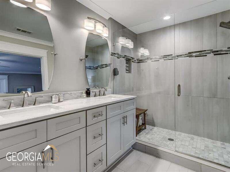 2914 Lenox Road NE # 18