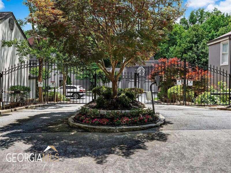 2914 Lenox Road NE # 18