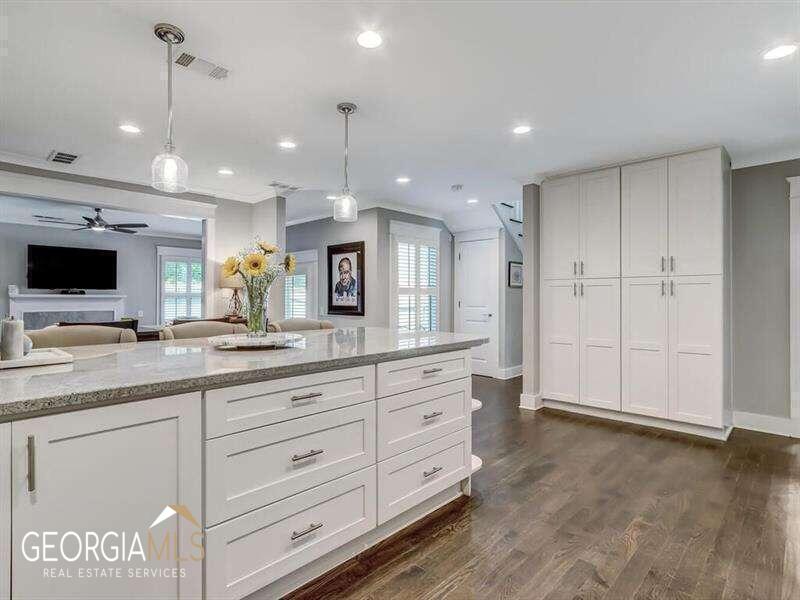 2914 Lenox Road NE # 18