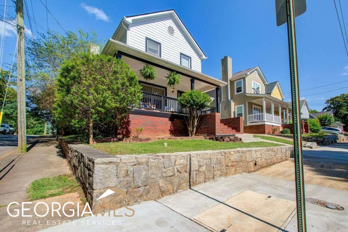 609 Martin Street SE