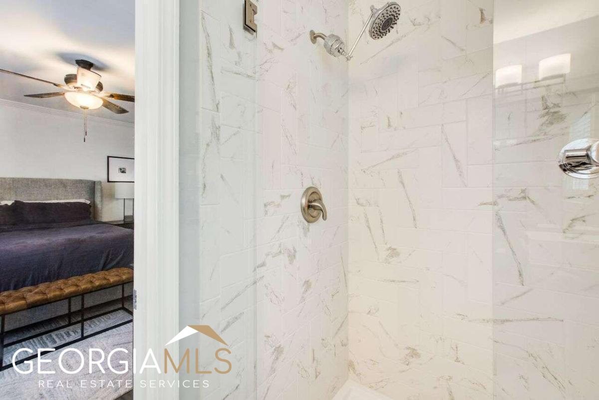 609 Martin Street SE