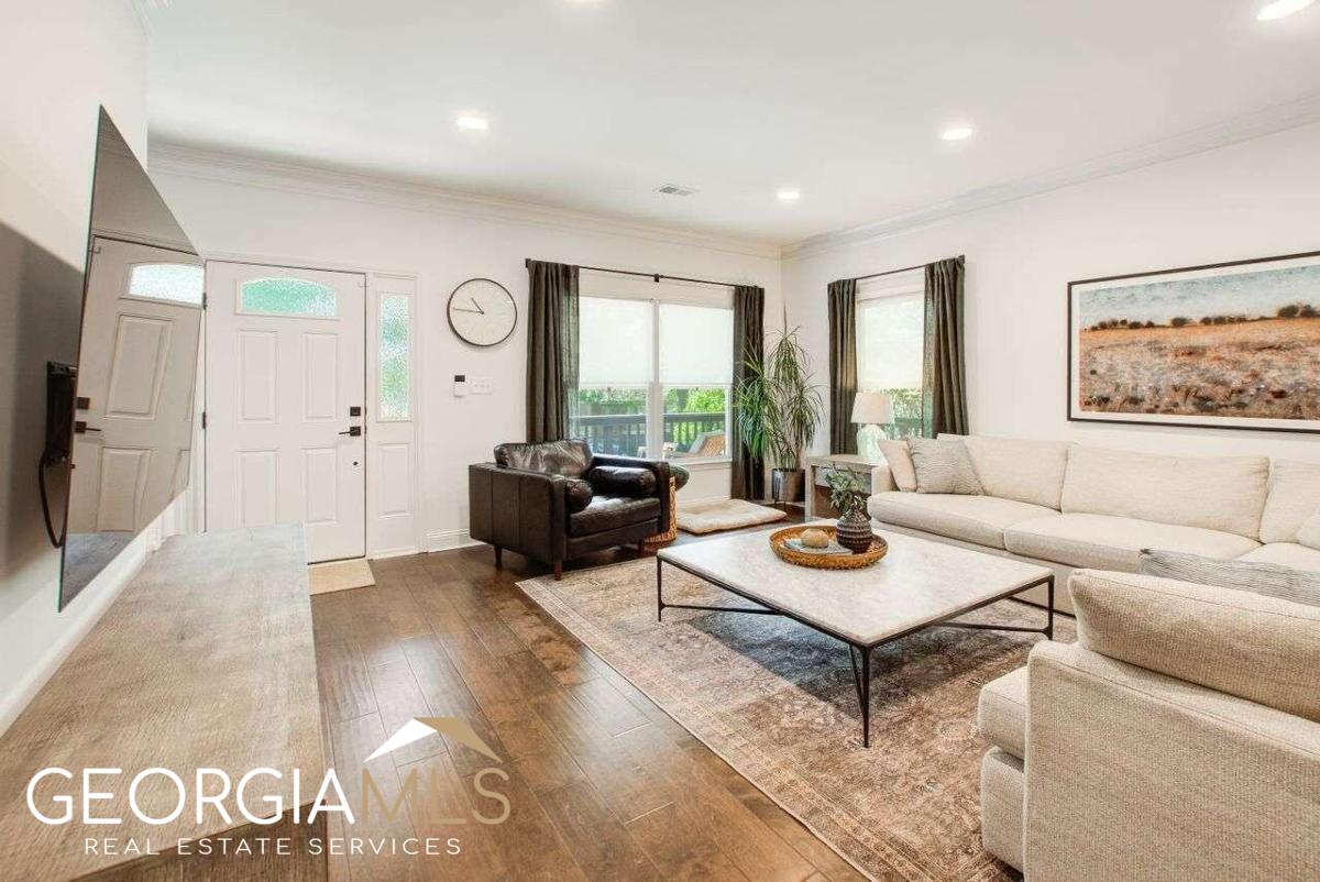 609 Martin Street SE