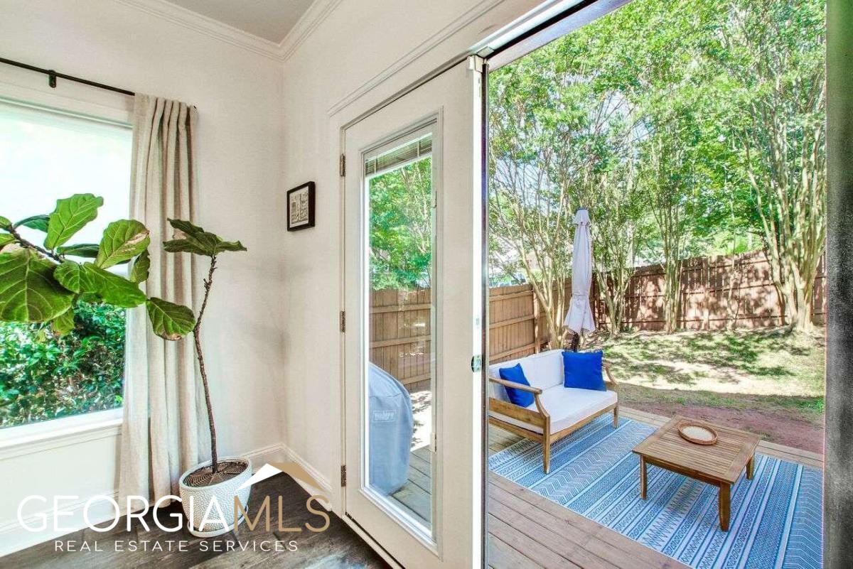 609 Martin Street SE