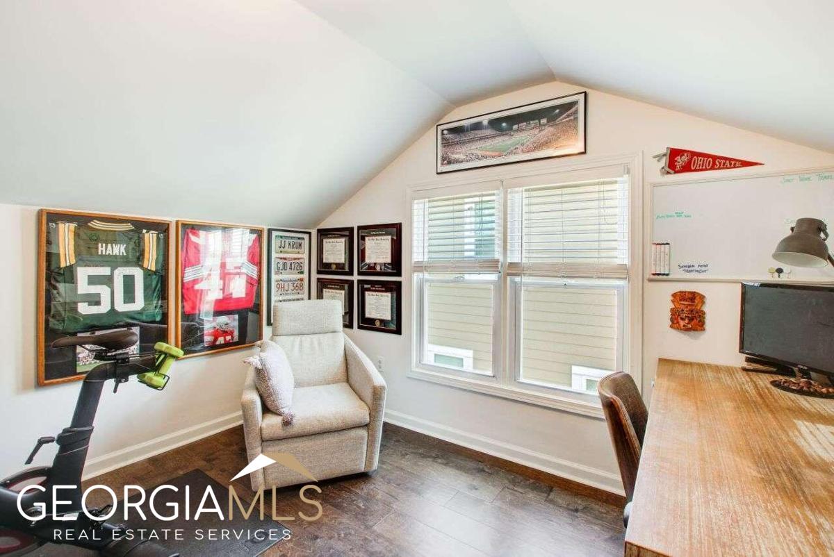 609 Martin Street SE