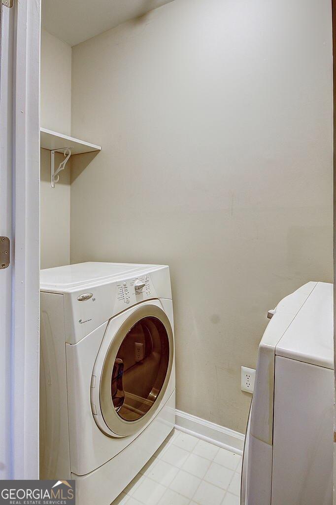 7500 Roswell Road # 58