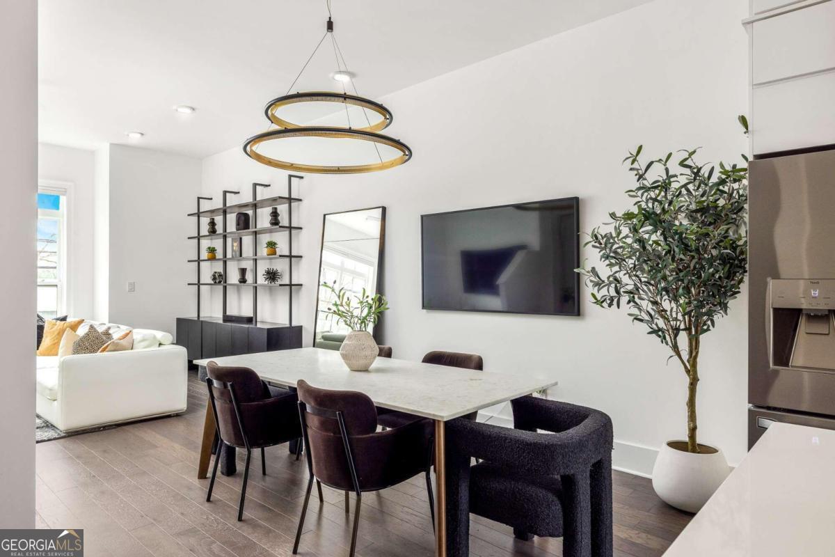 574 Boulevard Place NE # 13