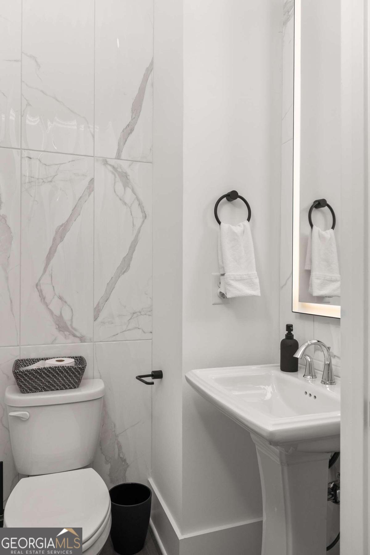 574 Boulevard Place NE # 13