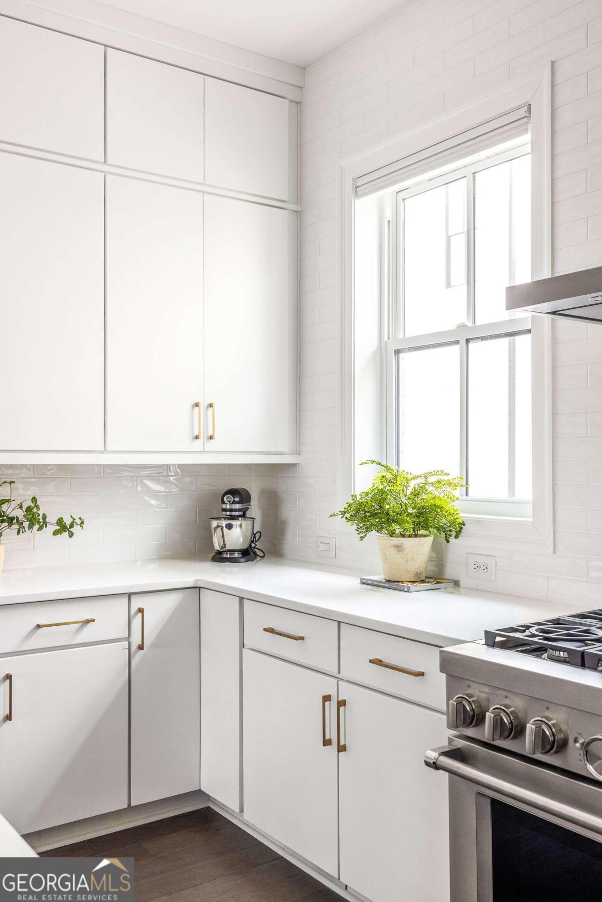 574 Boulevard Place NE # 13