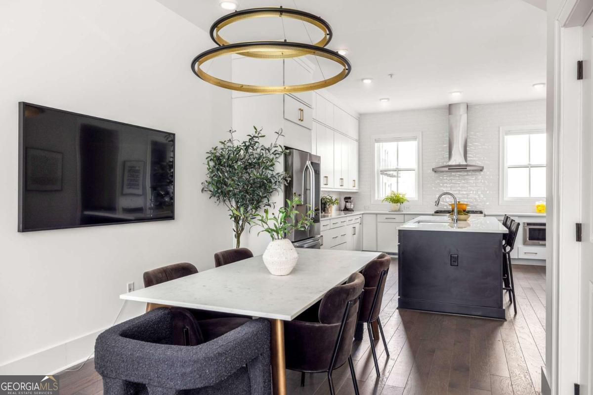 574 Boulevard Place NE # 13