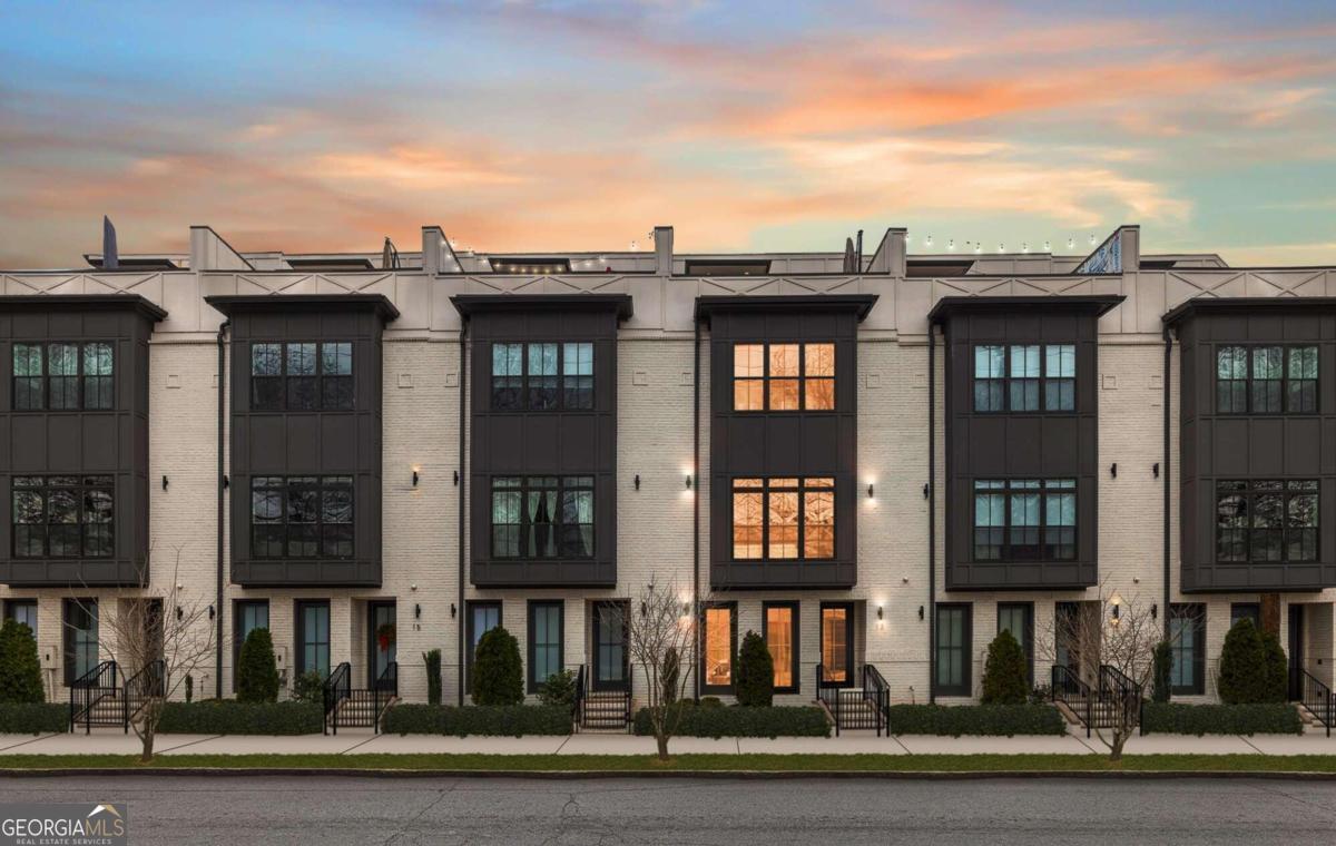 574 Boulevard Place NE # 13