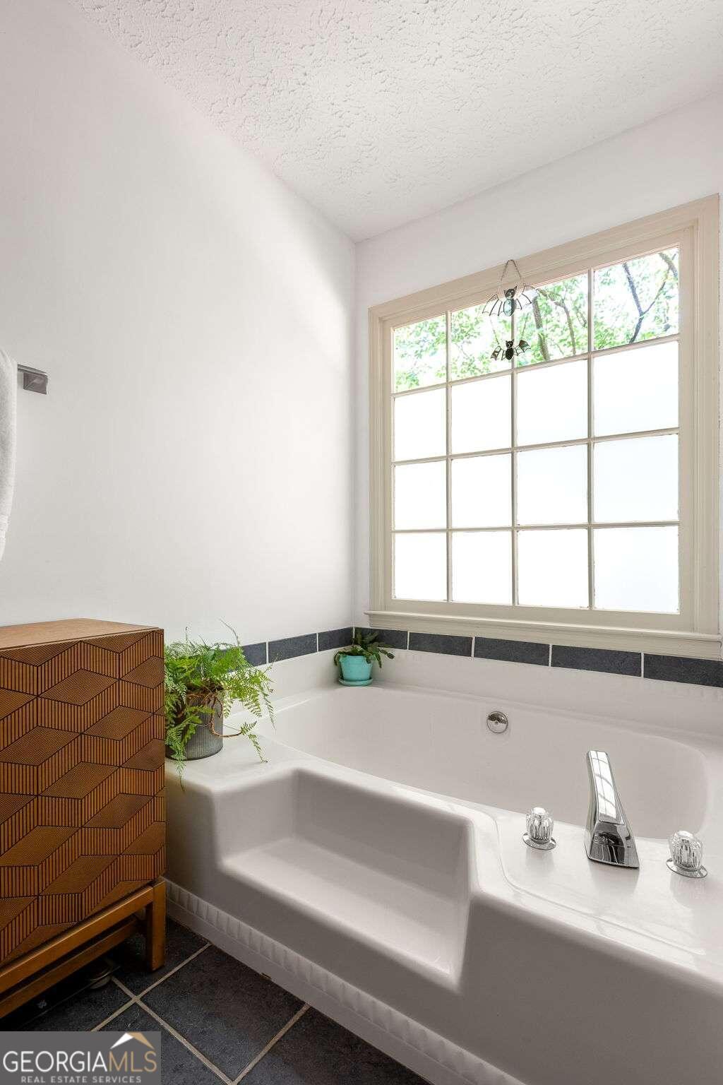 205 Pauline Drive NW