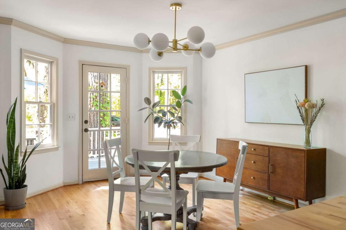 205 Pauline Drive NW