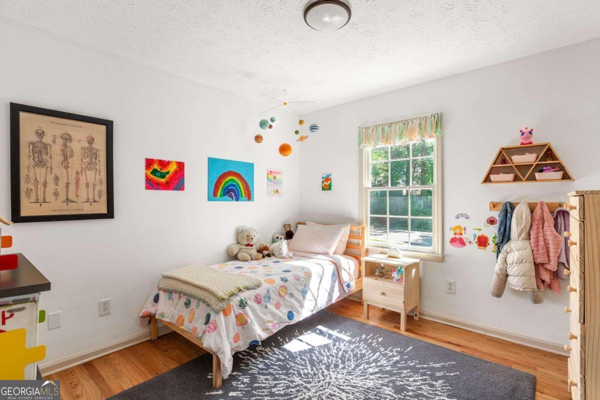 205 Pauline Drive NW