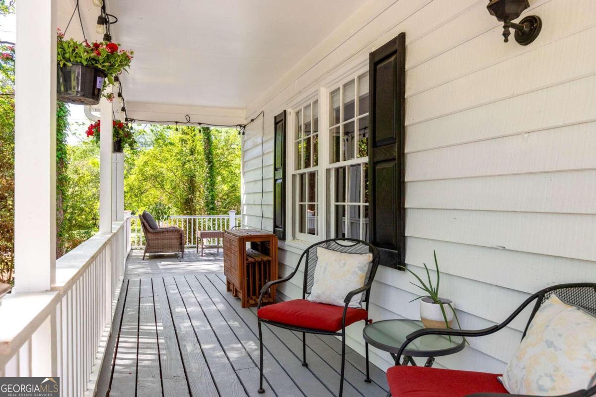 205 Pauline Drive NW