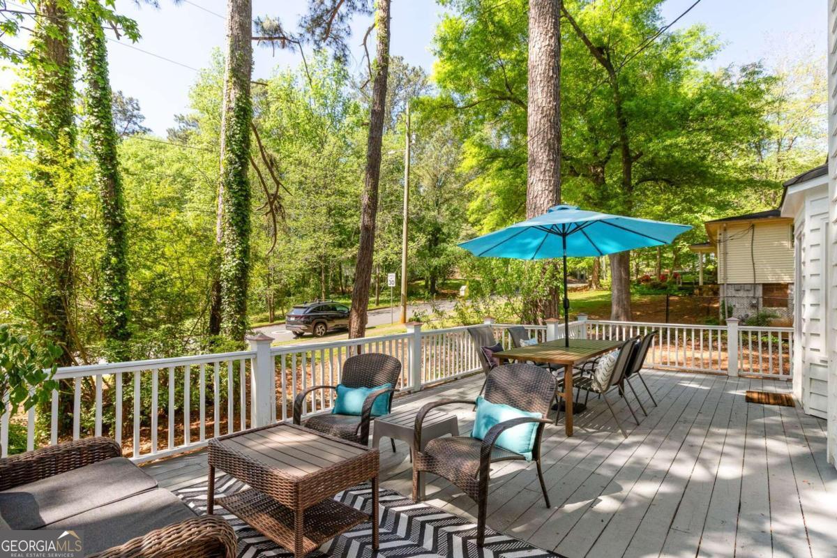 205 Pauline Drive NW