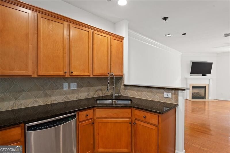 889 Commonwealth Avenue SE