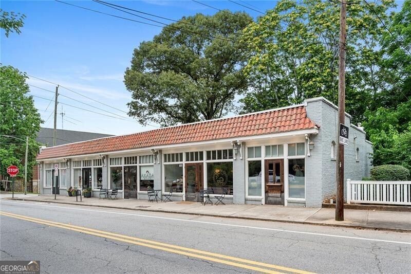 889 Commonwealth Avenue SE