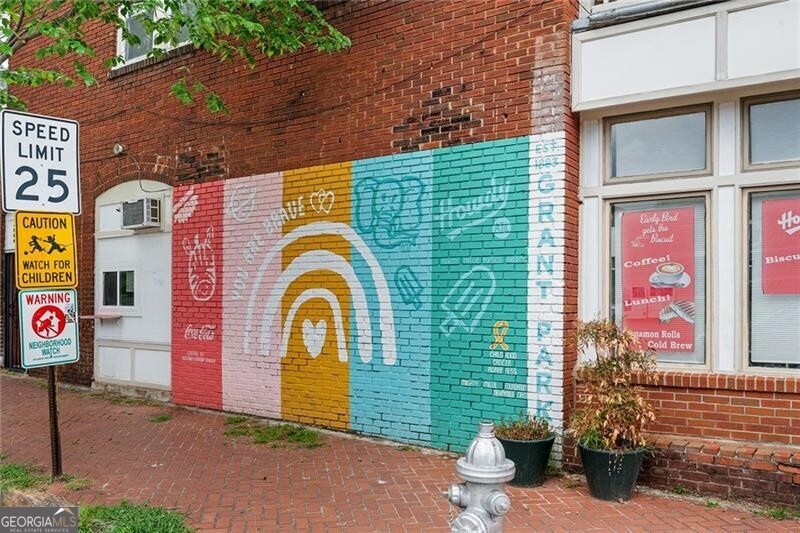 889 Commonwealth Avenue SE