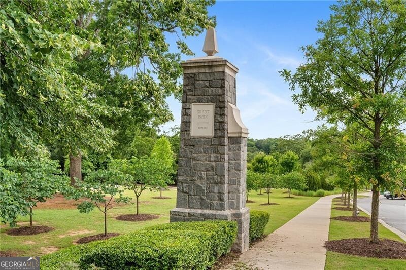 889 Commonwealth Avenue SE