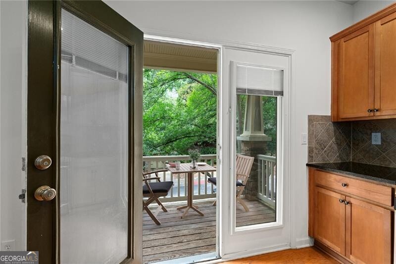 889 Commonwealth Avenue SE