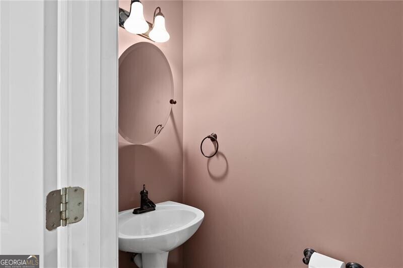 889 Commonwealth Avenue SE