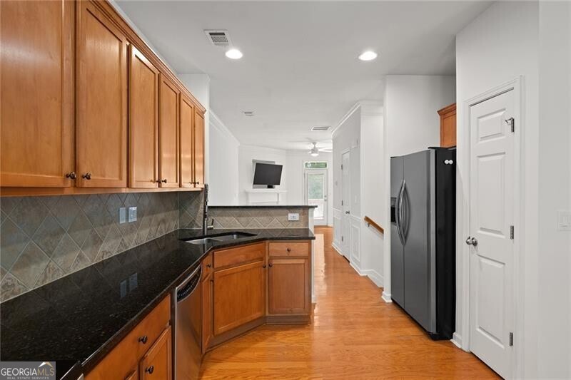 889 Commonwealth Avenue SE