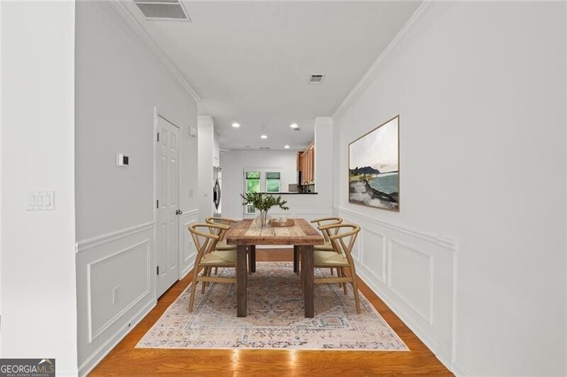 889 Commonwealth Avenue SE