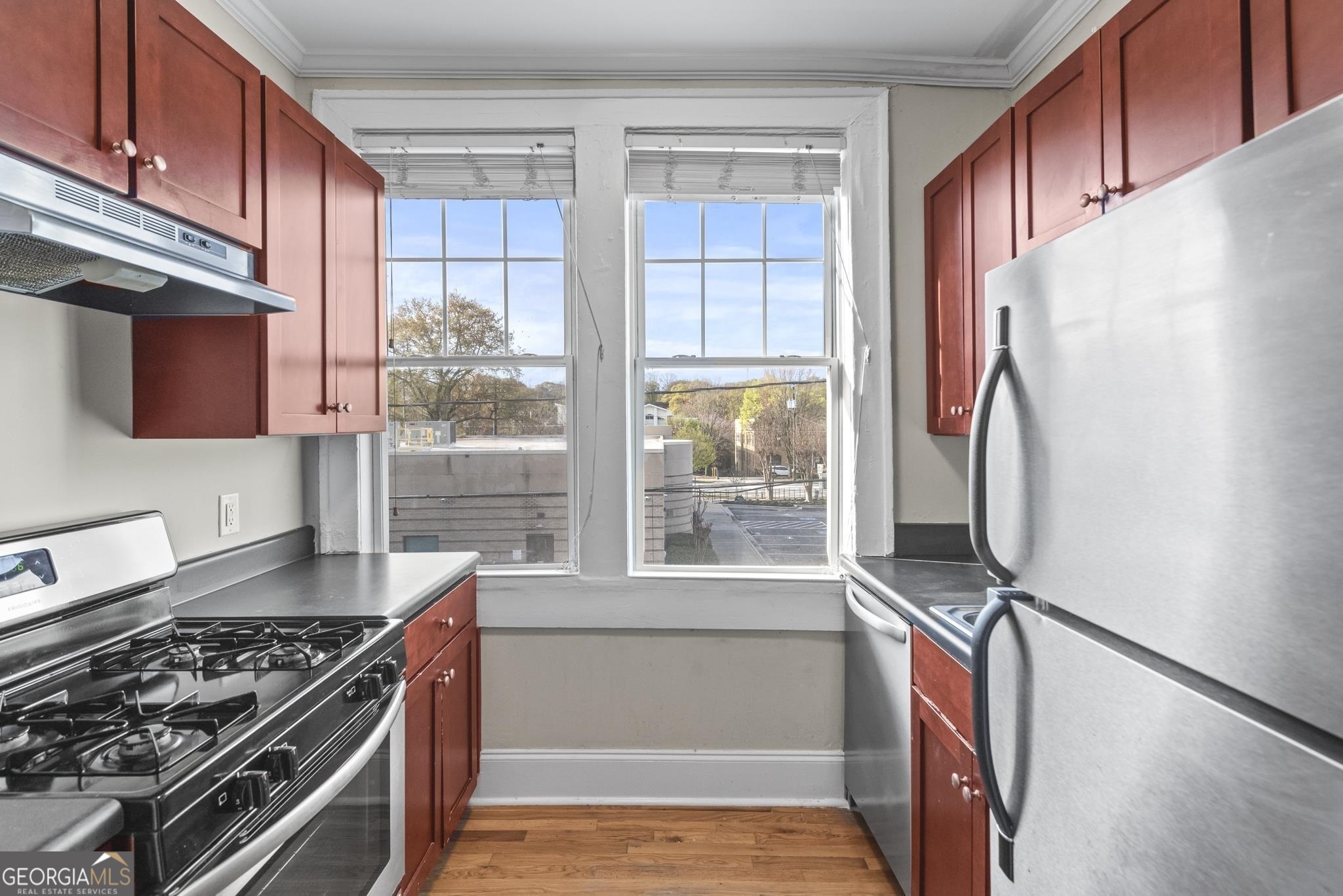 733 Frederica Street # 16