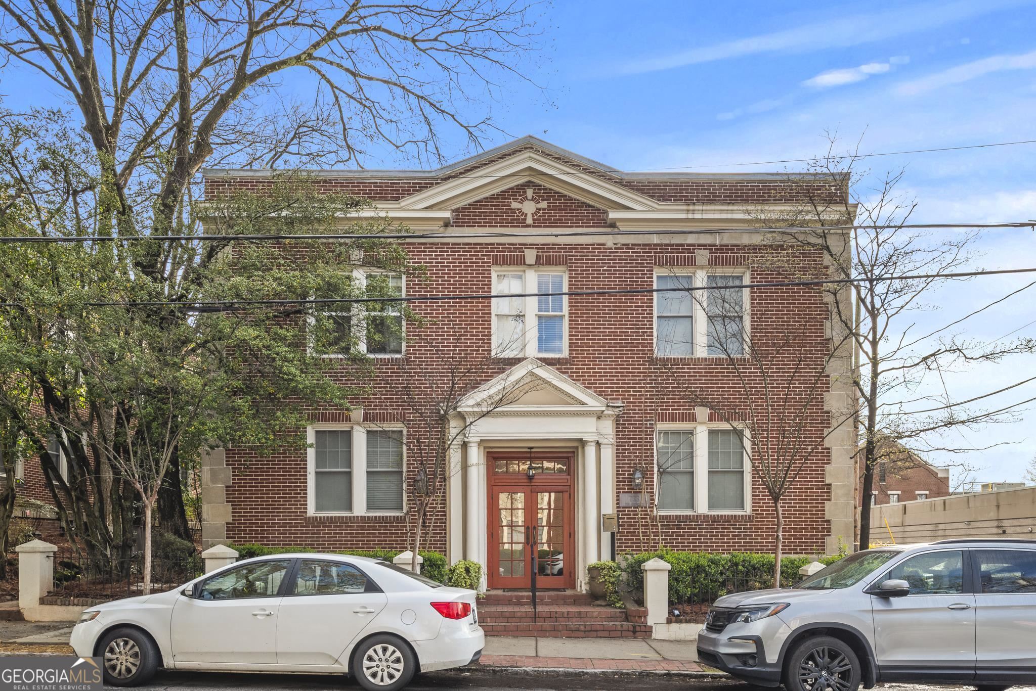 733 Frederica Street # 16