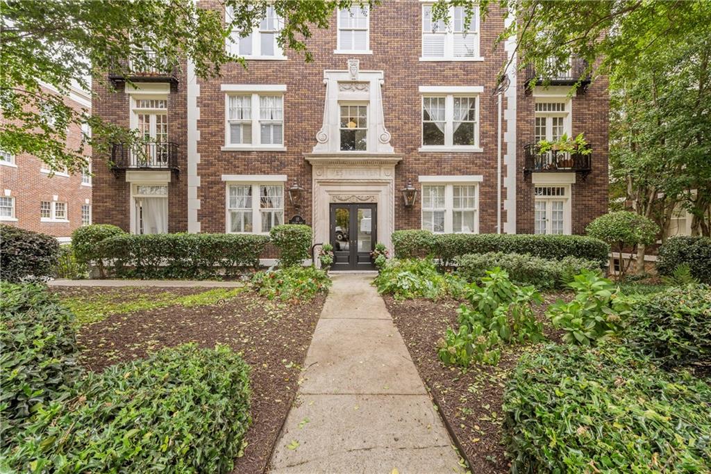 18 Collier Road NW Unit 1