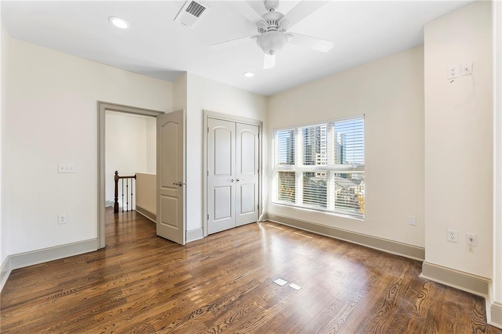 3475 Oak Valley Road NE Unit 160