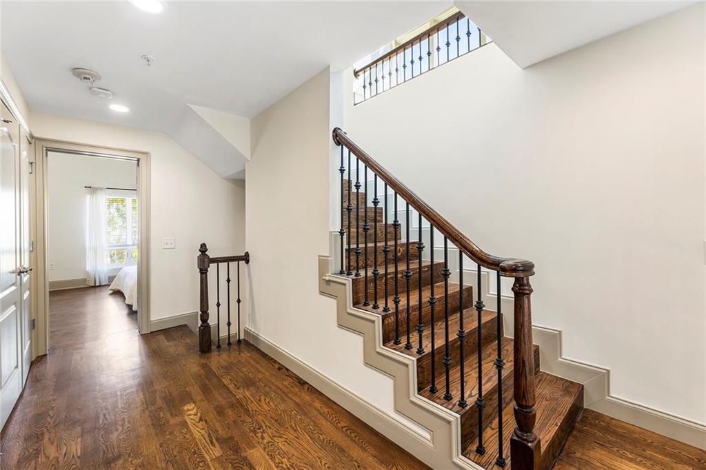 3475 Oak Valley Road NE Unit 160