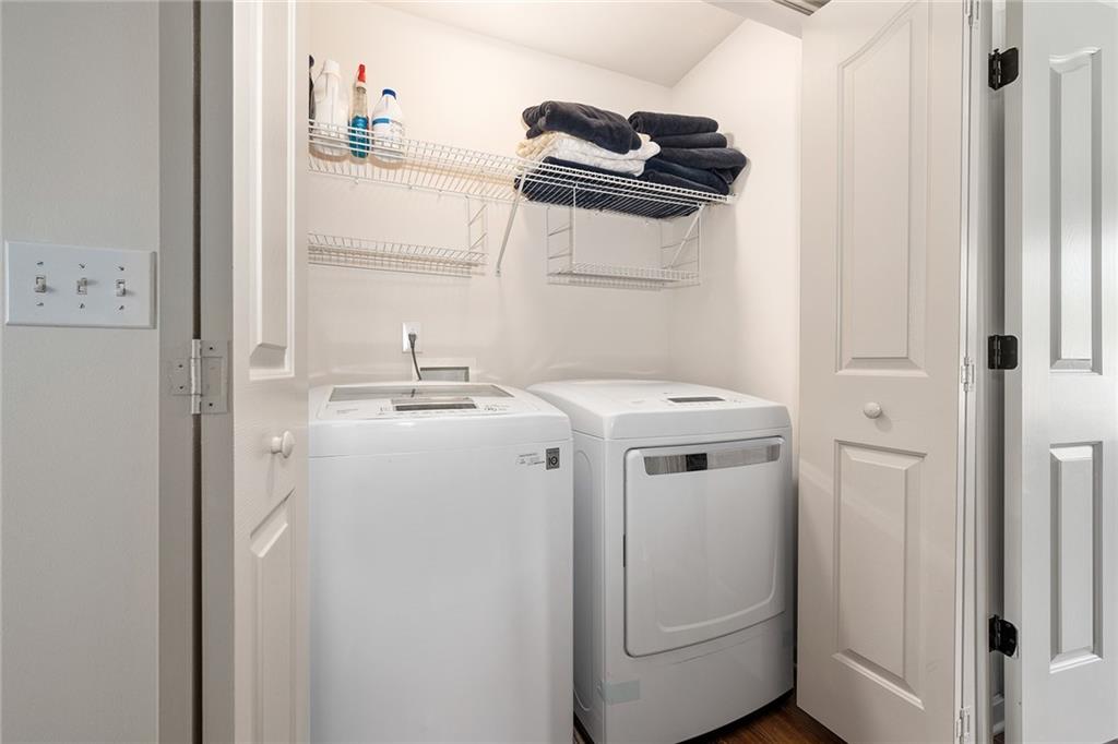 6000 Hampton Bluff Way