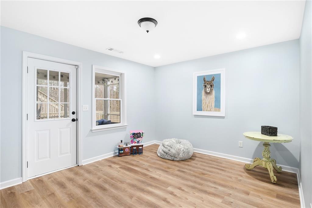 6000 Hampton Bluff Way