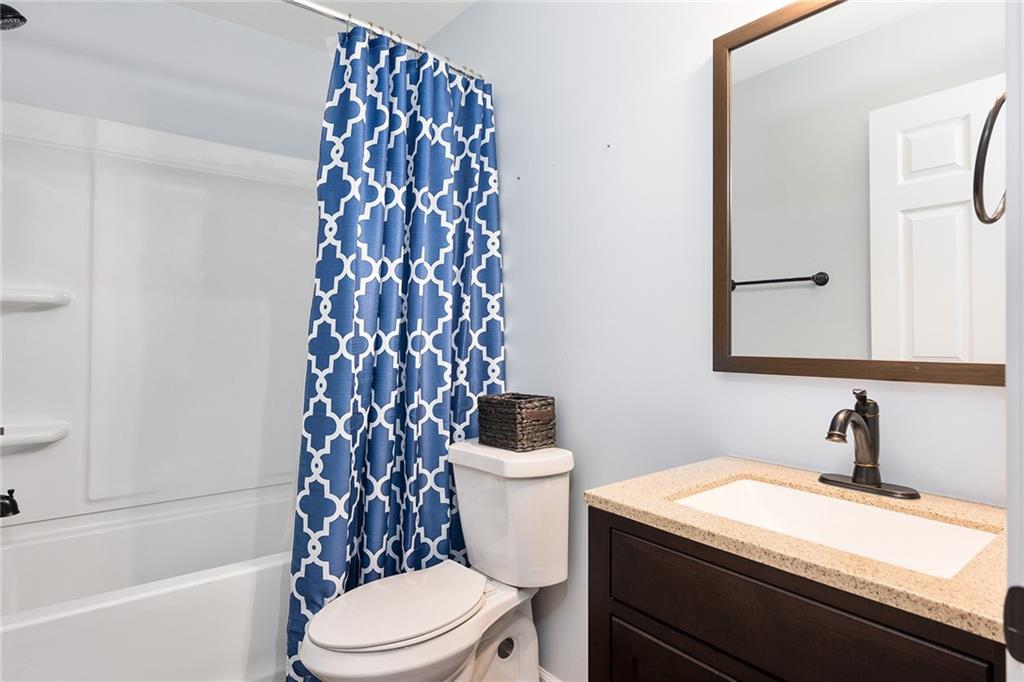 6000 Hampton Bluff Way