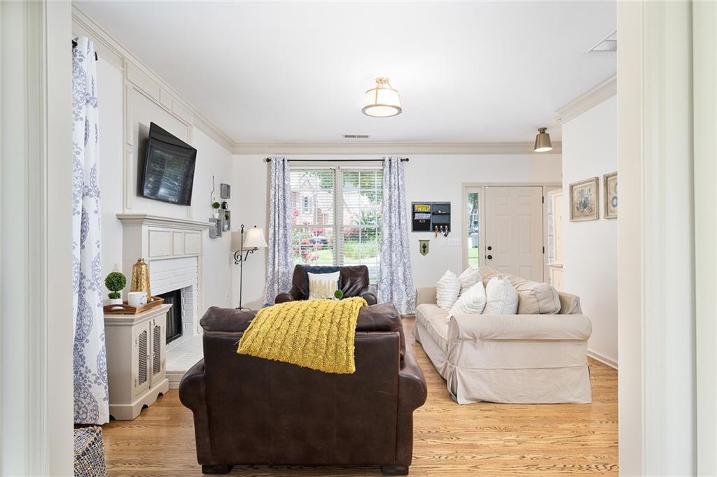 6000 Hampton Bluff Way