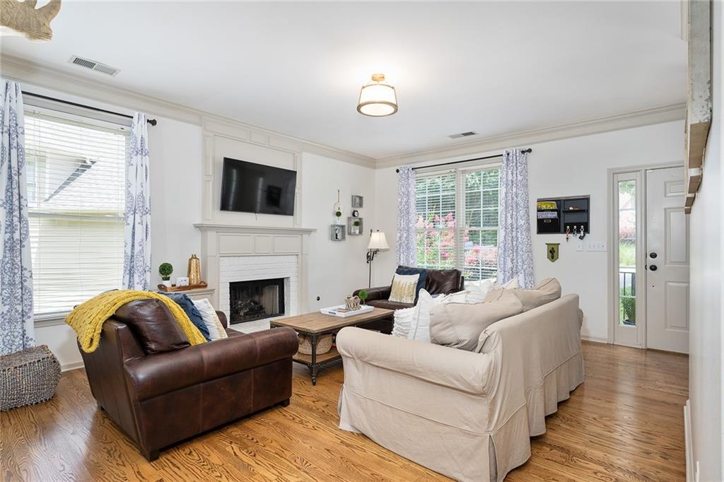 6000 Hampton Bluff Way