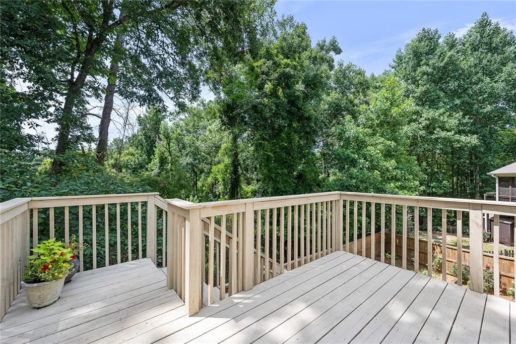 6000 Hampton Bluff Way