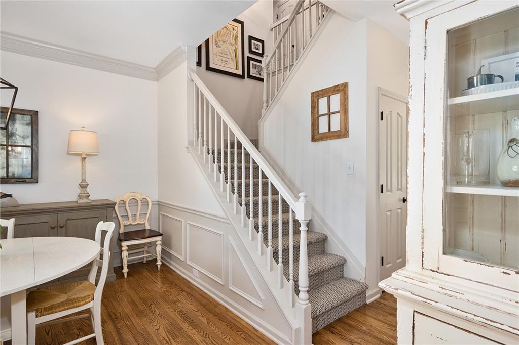 6000 Hampton Bluff Way