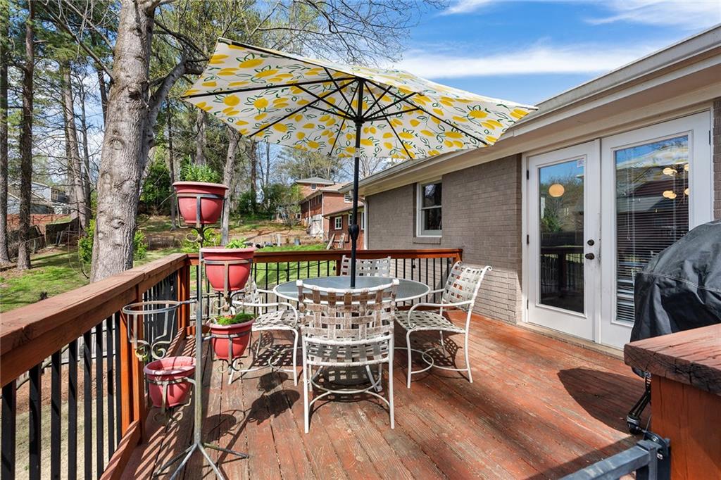 2369 Cloverdale Drive SE