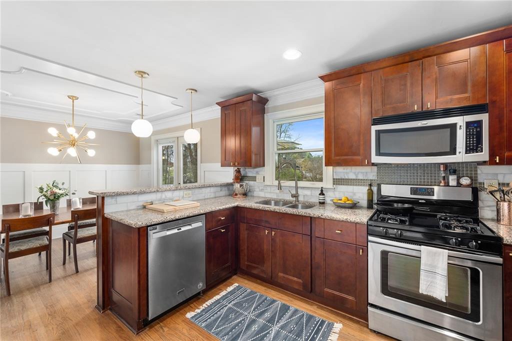 2369 Cloverdale Drive SE