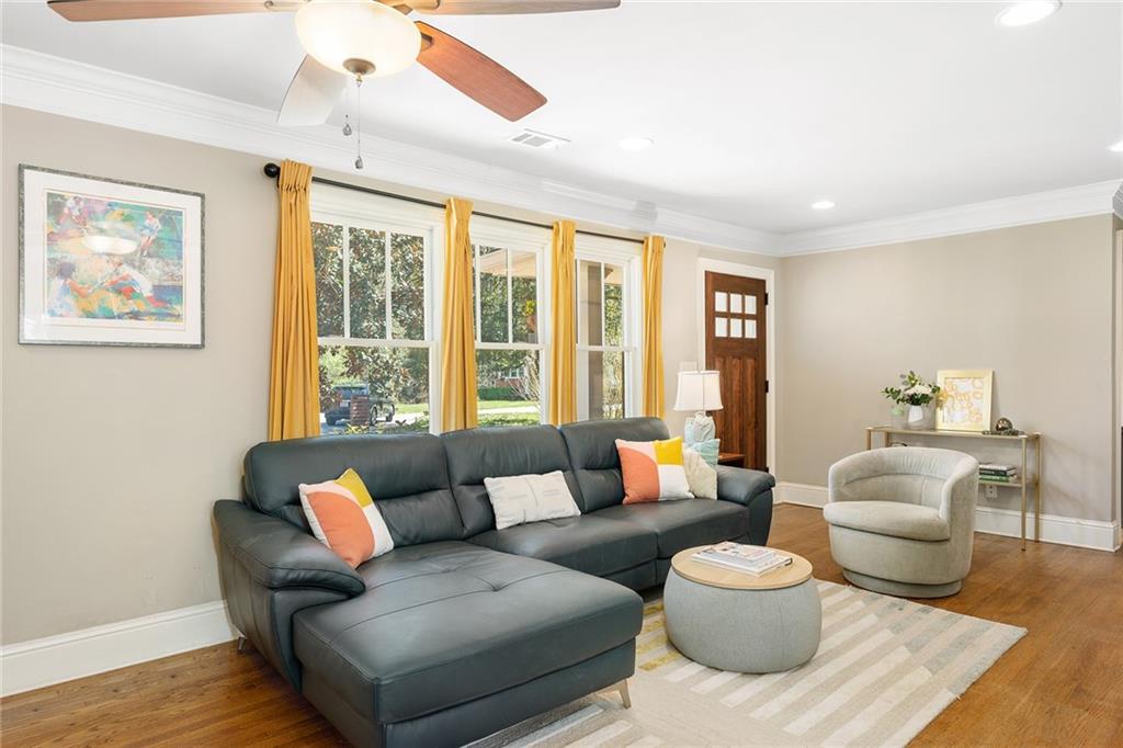 2369 Cloverdale Drive SE